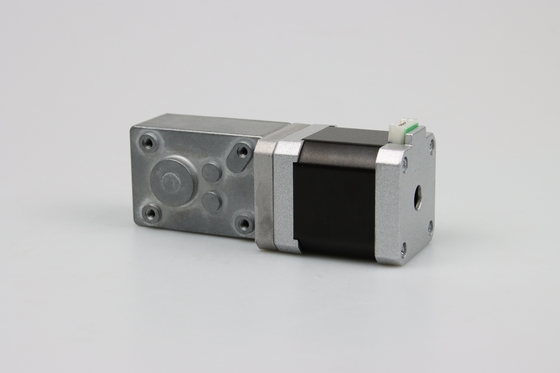 78.5ozIn 1.5A 5.76V Nema 17 Động cơ bước hộp số Worm cho máy khắc laser